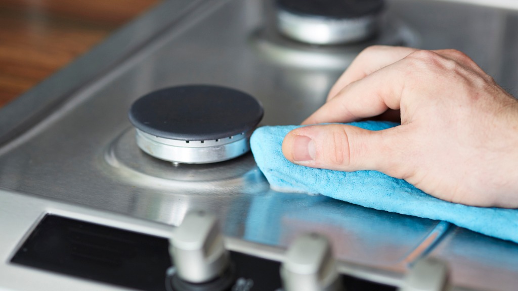 How To Clean A Stove Top